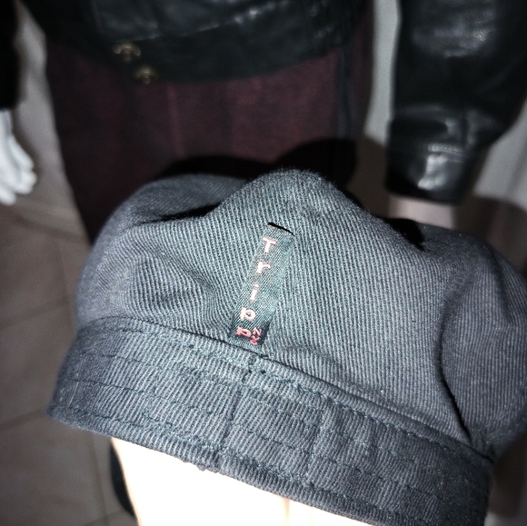 Tripp NYC Black Cap Sz S/M. $$$ 42.00 SALE - Picture 6 of 12